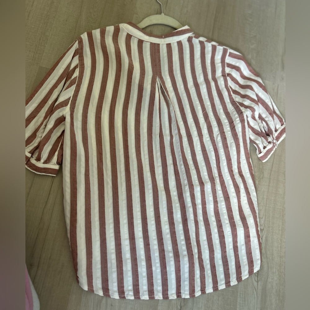 Cloth and Stone Striped Short Sleeve Top in White and Brown - size small - Picture 7 of 7